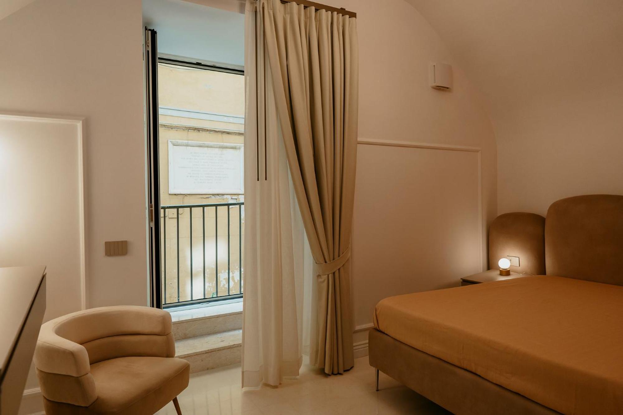 Luxury Apartment-Quartieri Spagn By Alux38 Νάπολη Εξωτερικό φωτογραφία